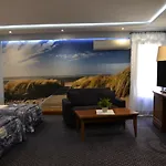 宾馆 Restauracja Paradise *