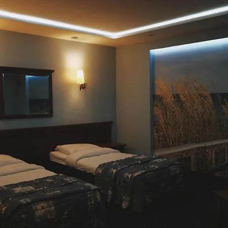 Restauracja Paradise Чаплинек