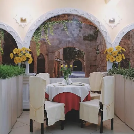 Restauracja Paradise Чаплинек